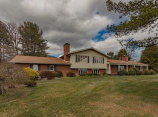 386 White Rock Rd, Lexington, VA 24450