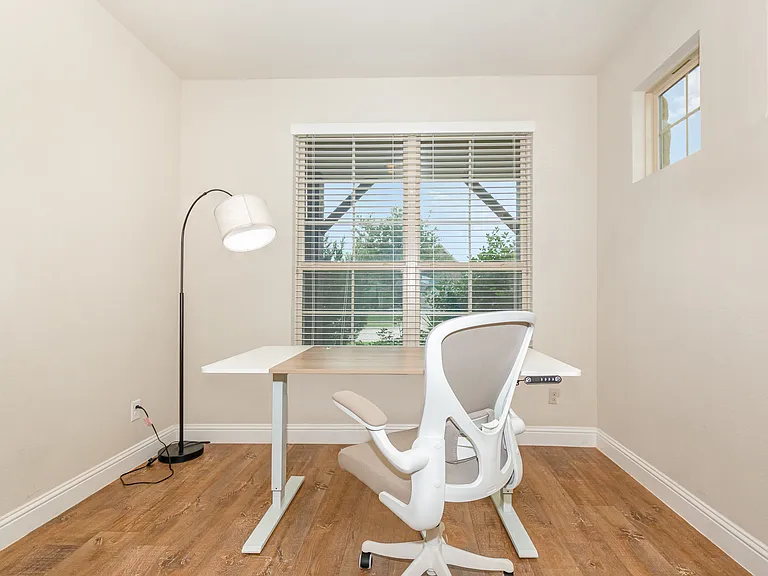 7709 Rota Dr — Photo 17