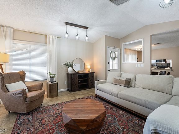 2nd image of 4670 Pratt Way
