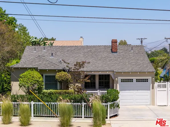 10257 Camarillo St, North Hollywood, CA 91602