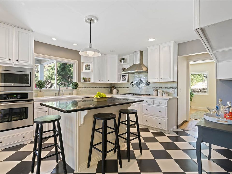 1st image of 650 Vine Hill Way