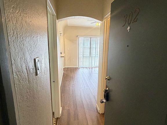 2nd image of 3925-3939 E Broadway #302