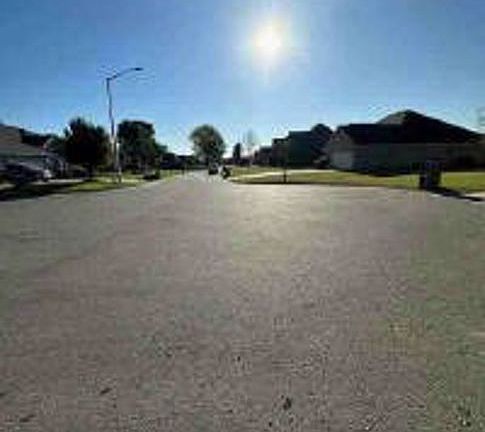 Exterior Neighborhood (street photo)
