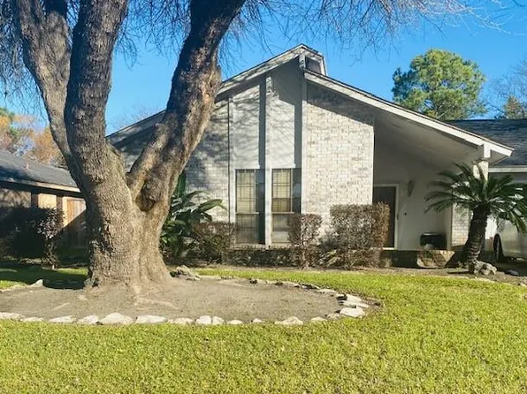 6123 Canada Dr, Pasadena, TX 77505