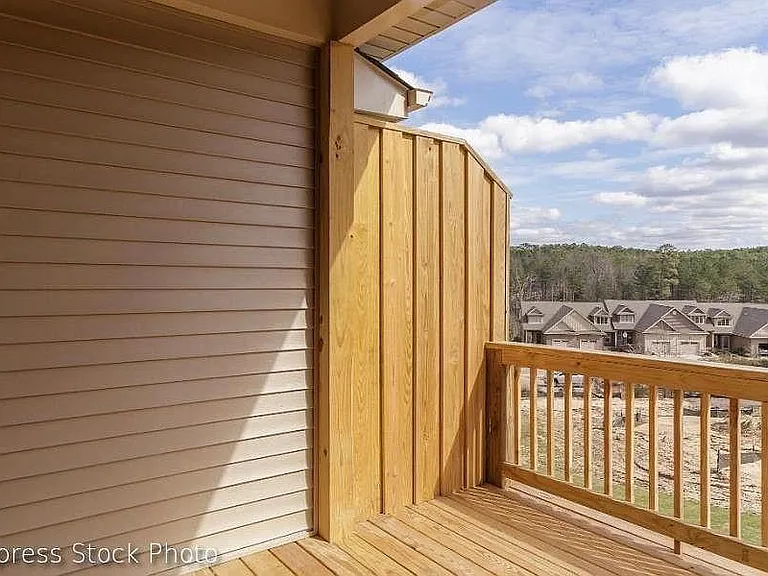 111 Cypress Cir — Photo 20