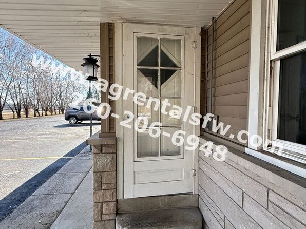 7606 N Roanoke Rd, 7606 N Roanoke Rd #1, Huntington, IN 46750