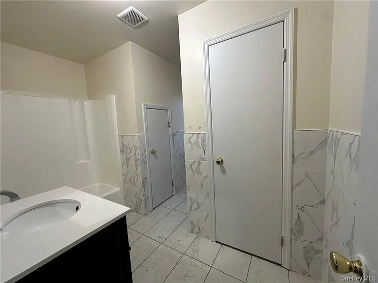 15 Kelly Ln #D — Photo 10