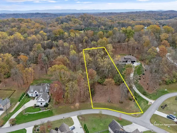 3402 Lanyard Ln, Louisville, TN 37777