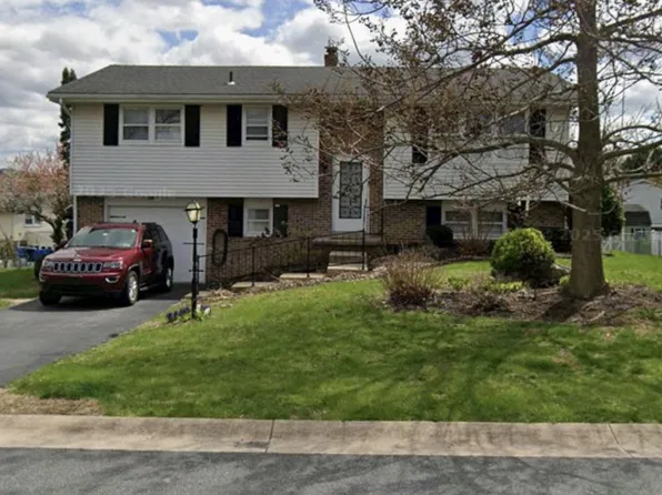 608 Beach St, Reading, PA 19605