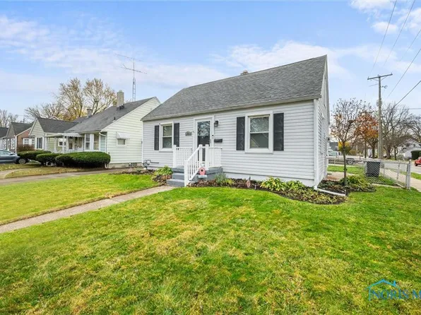 825 W Gramercy Ave, Toledo, OH 43612