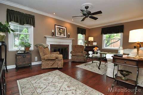 2nd image of 1303 Edgewood Dr