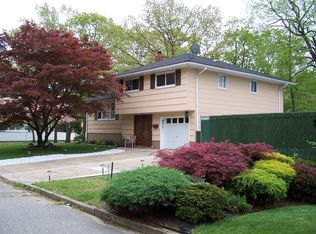 7 Lakeview Dr, Spotswood, NJ