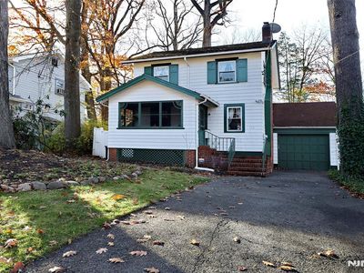 160 Pinewood Pl, Teaneck, NJ, 07666