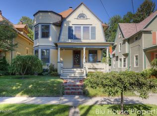 215 Auburn Ave SE, Grand Rapids, MI 49506