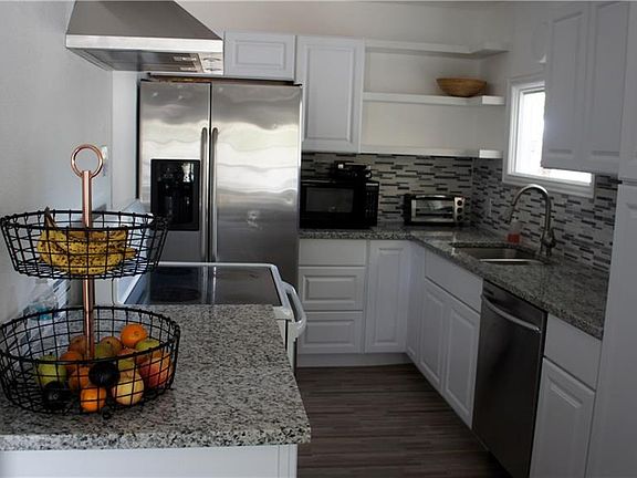 2nd image of 4904 Jerri Ln
