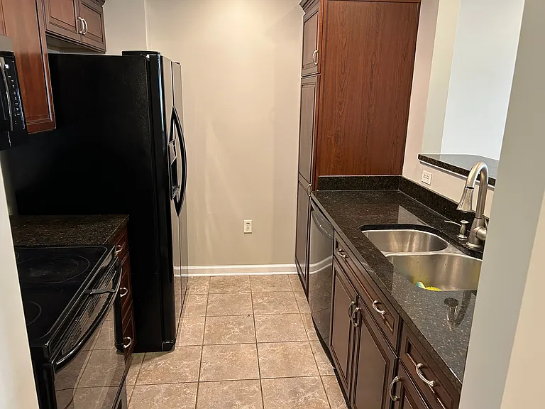 665 Tennessee St #307 — Photo 3