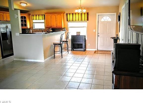3rd image of 1217 SW 29th Ter
