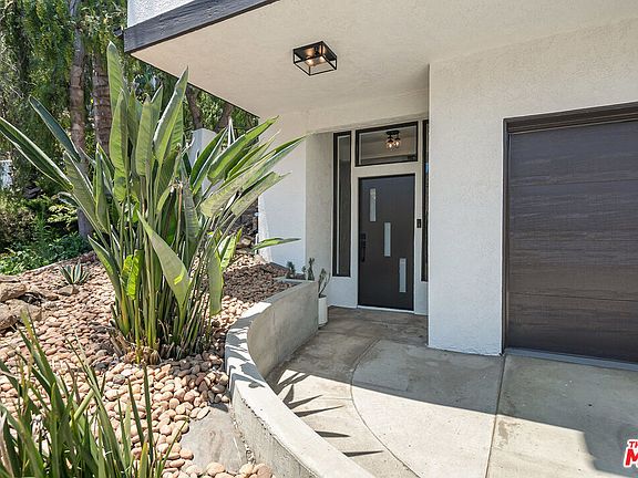 3rd image of 2965 1/2 Passmore Dr