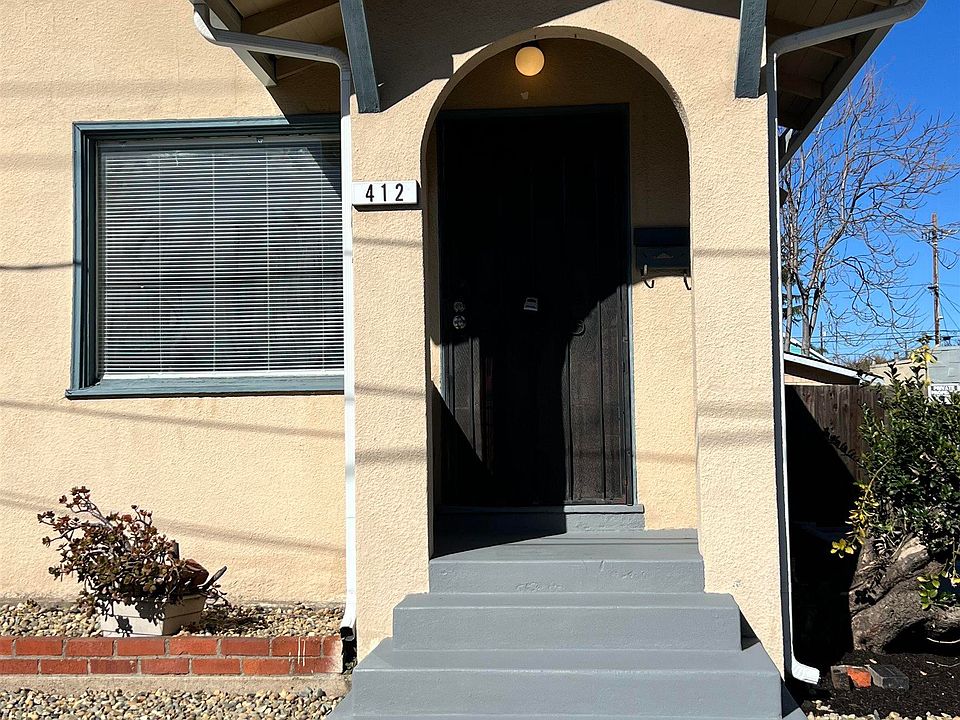 1st image of 412 W 10th St
