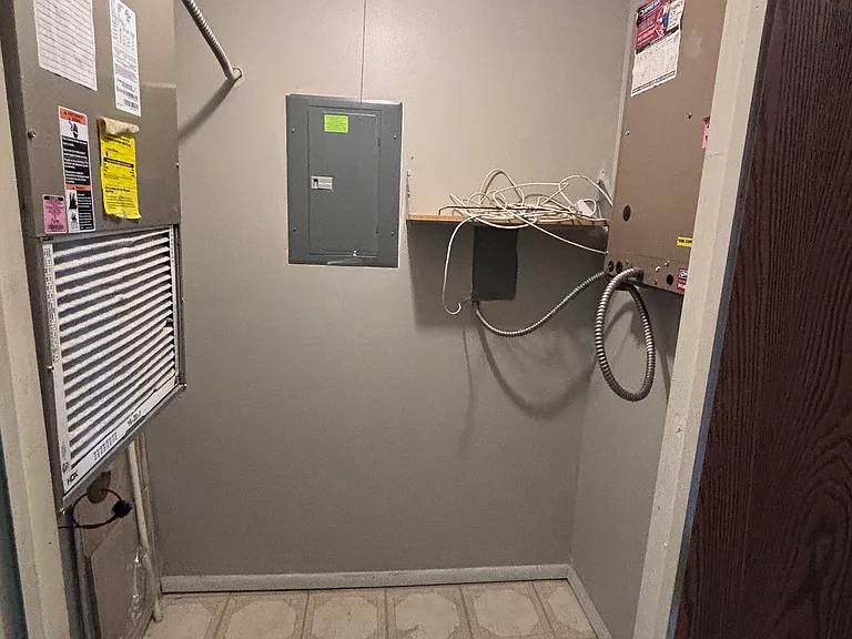 4351 Village Parkway Cir W #10 — Photo 8