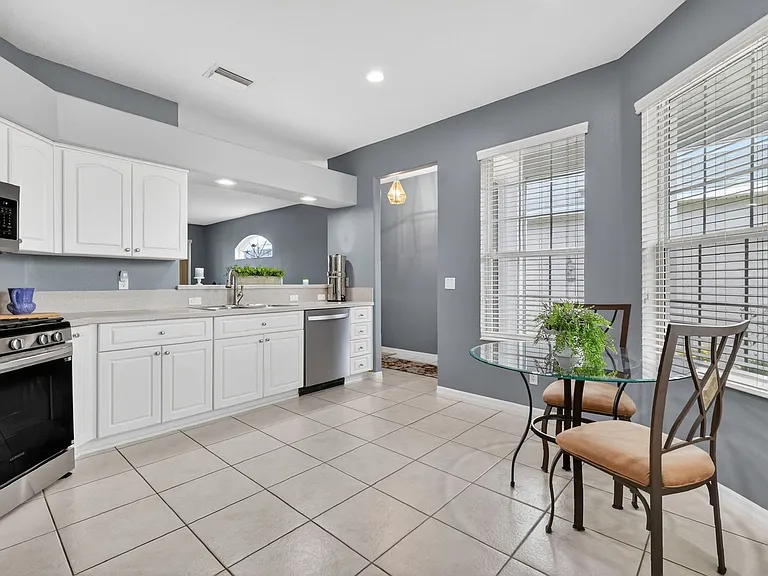 27150 Nostalgia Dr — Photo 14