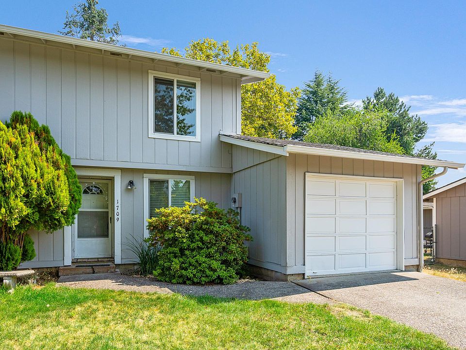 1st image of 1709 SE 144th Ct