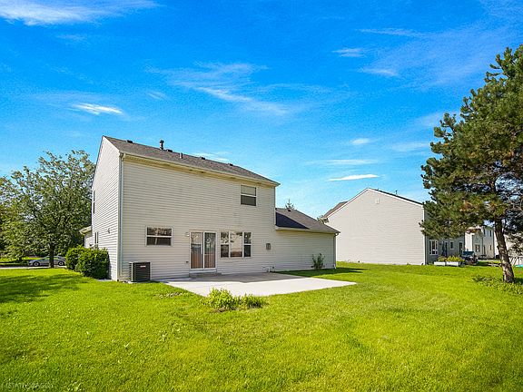 3rd image of 1434 Hawk Dr