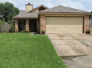 12926 Pinesage Dr, Houston, TX 77045