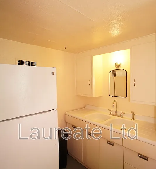 2425 S Humboldt St — Photo 23