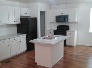 1185 Taylor Rd, La Crosse, VA 23950