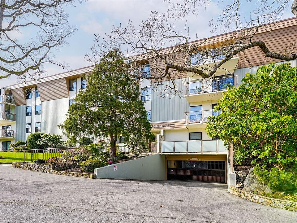 1st image of 2125 Oak Bay Ave #303