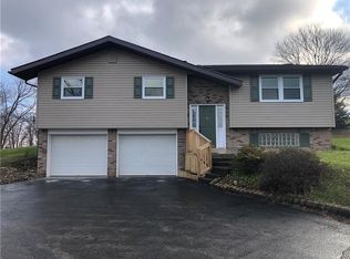 114 Sewickley Creek Rd, Mount Pleasant, PA 15666