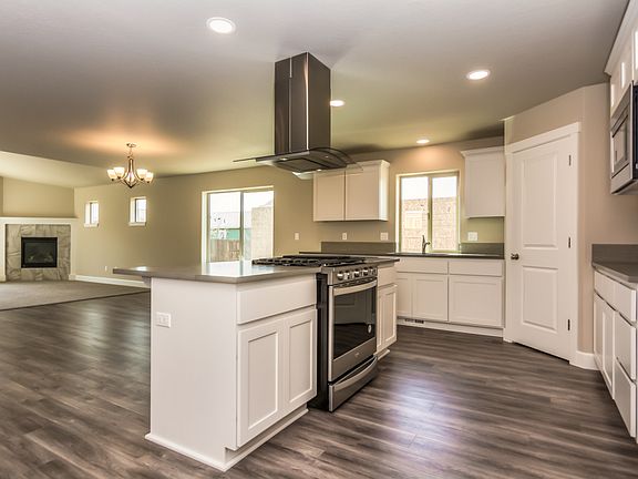 Photos of similar product. Not actual home.
