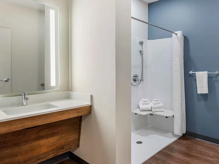 Studio Suite - 1 Queen Bed