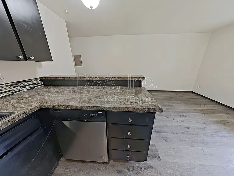 1961 NW Grant Ave #1 — Photo 7