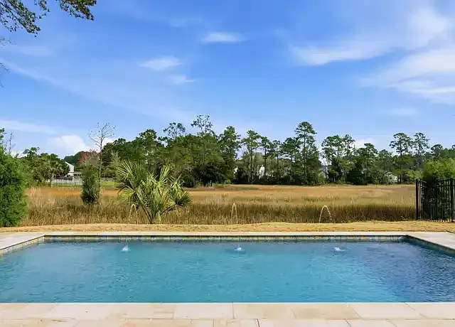 106 Berkshire Dr — Photo 2