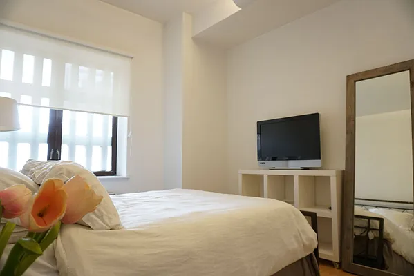 Rented by Compass | media 23