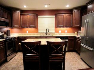 459 N Sabine Pass Rd, Fayetteville, AR 72704