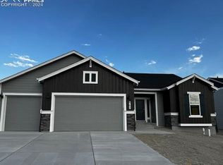965 Rambling Oak Dr, Monument, CO 80132