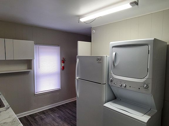 4th image of 1106 N Jackson St #1