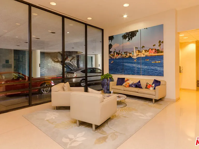 4265 Marina City Dr #101 — Photo 31