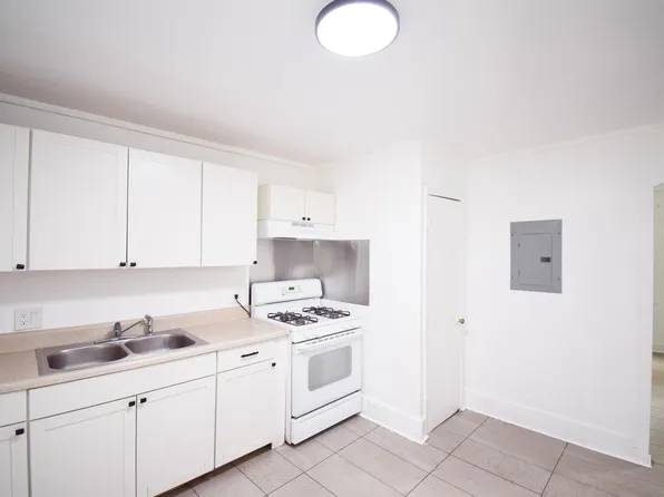 2716 Sunrise St, North Charleston, SC 29405