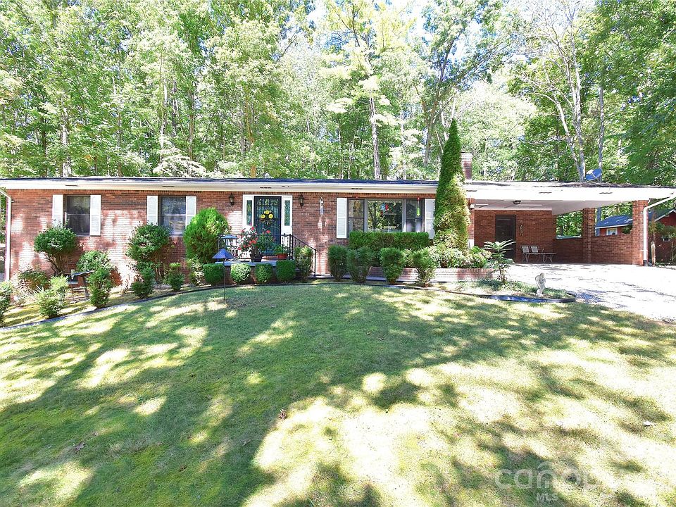 1st image of 39 Maynard Rd