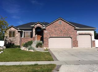 416 N 3200 W, Layton, UT 84041