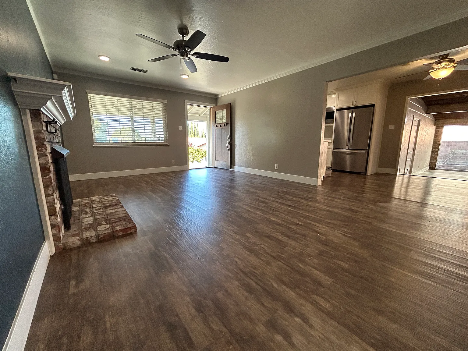 610 Shaddick Dr — Photo 4