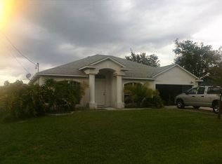 1555 SW Abingdon Ave, Port Saint Lucie, FL 34953