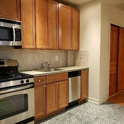 Rented by Brooklyn Real Inc | media 12