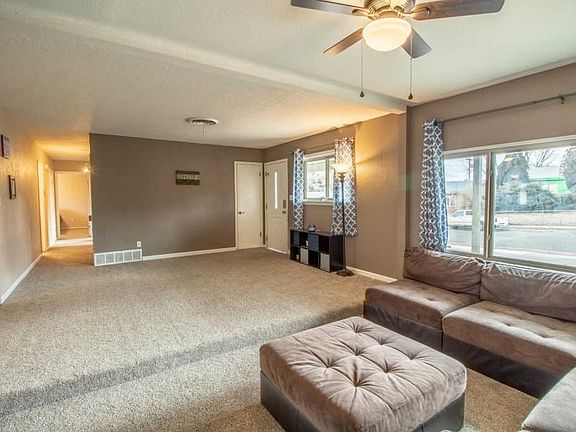 4th image of 3902 Knollcrest Dr