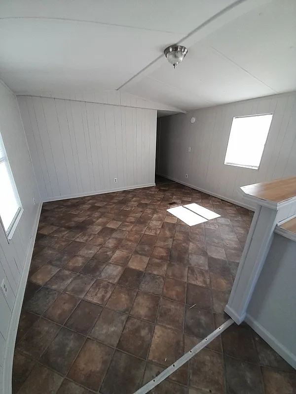 4627 Blanche Rd — Photo 2