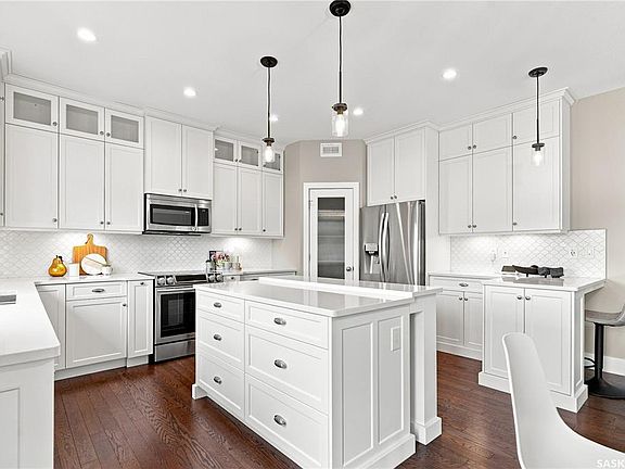 2nd image of 232 Secord WAY